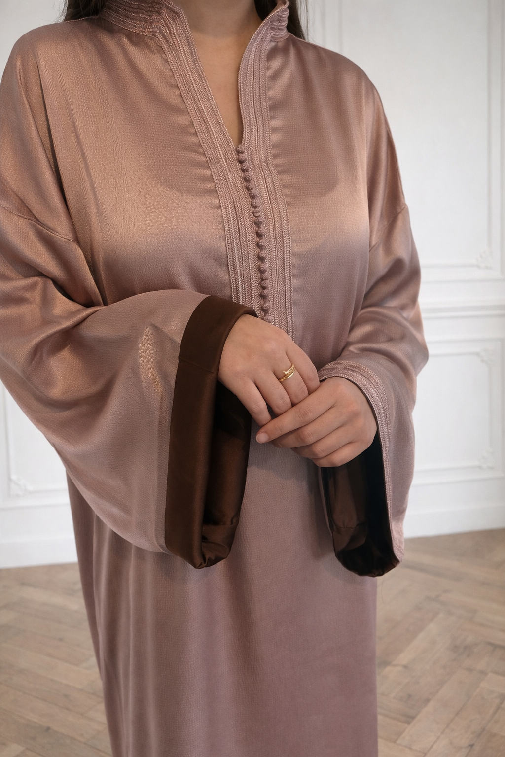 NOURÉA Satin Kandoura - Rosé Taupe