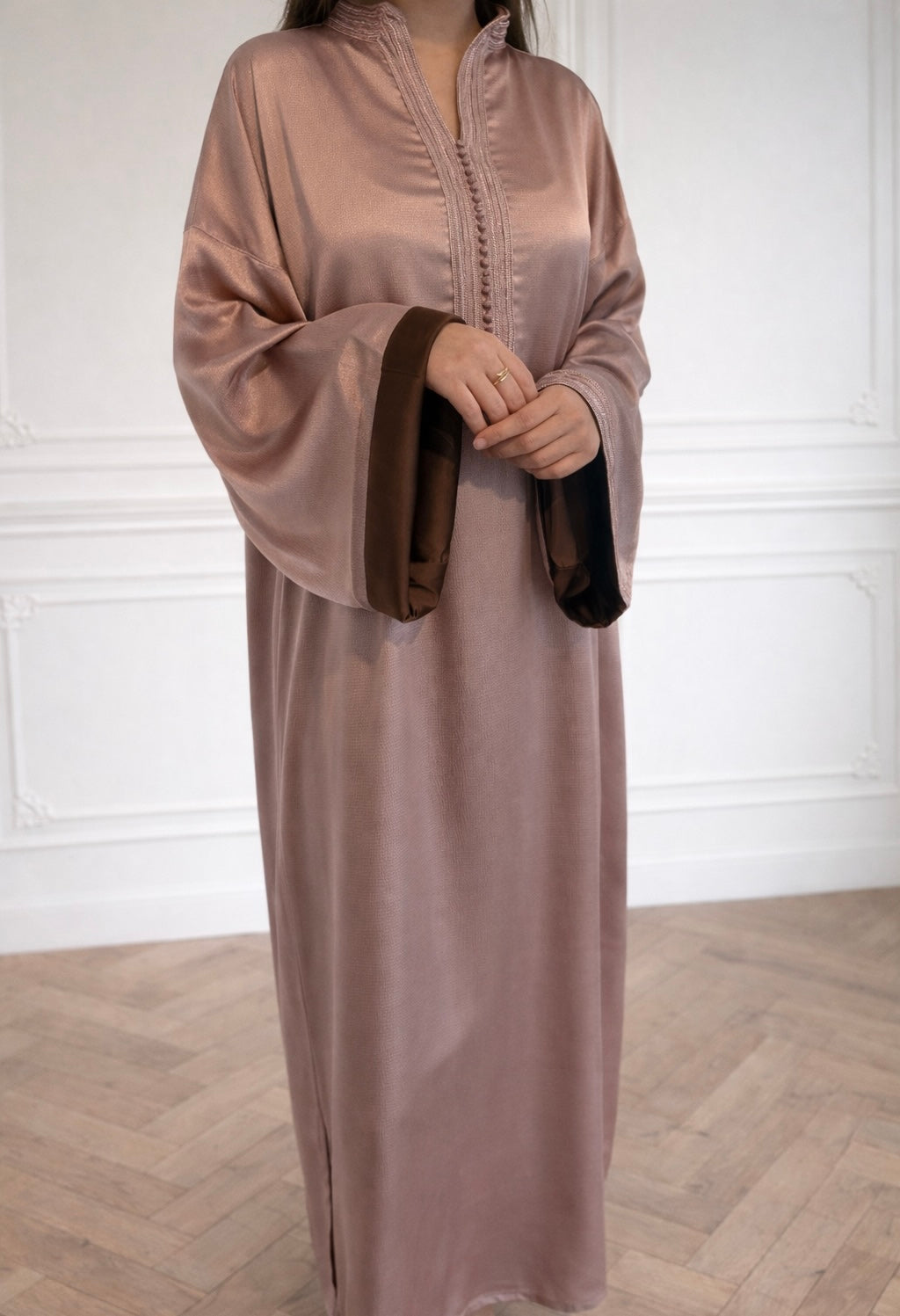 NOURÉA Satin Kandoura - Rosé Taupe